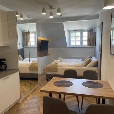 アパート Apartments *